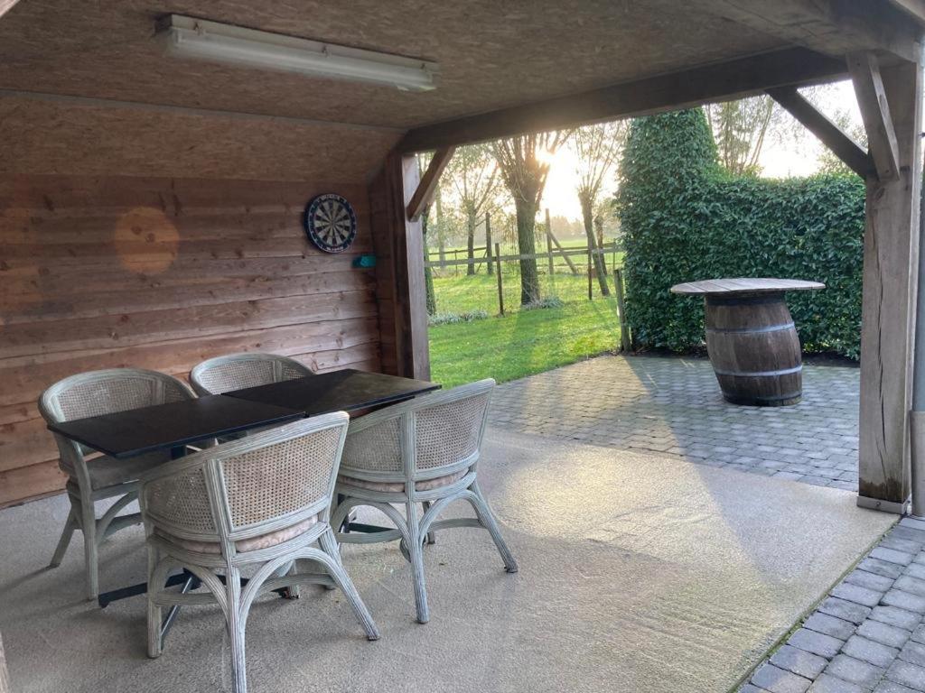 De Smokkelaar & Het Schuurtje Villa Maldegem Exteriör bild