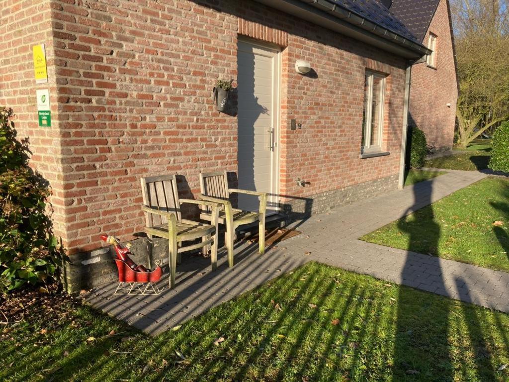 De Smokkelaar & Het Schuurtje Villa Maldegem Exteriör bild