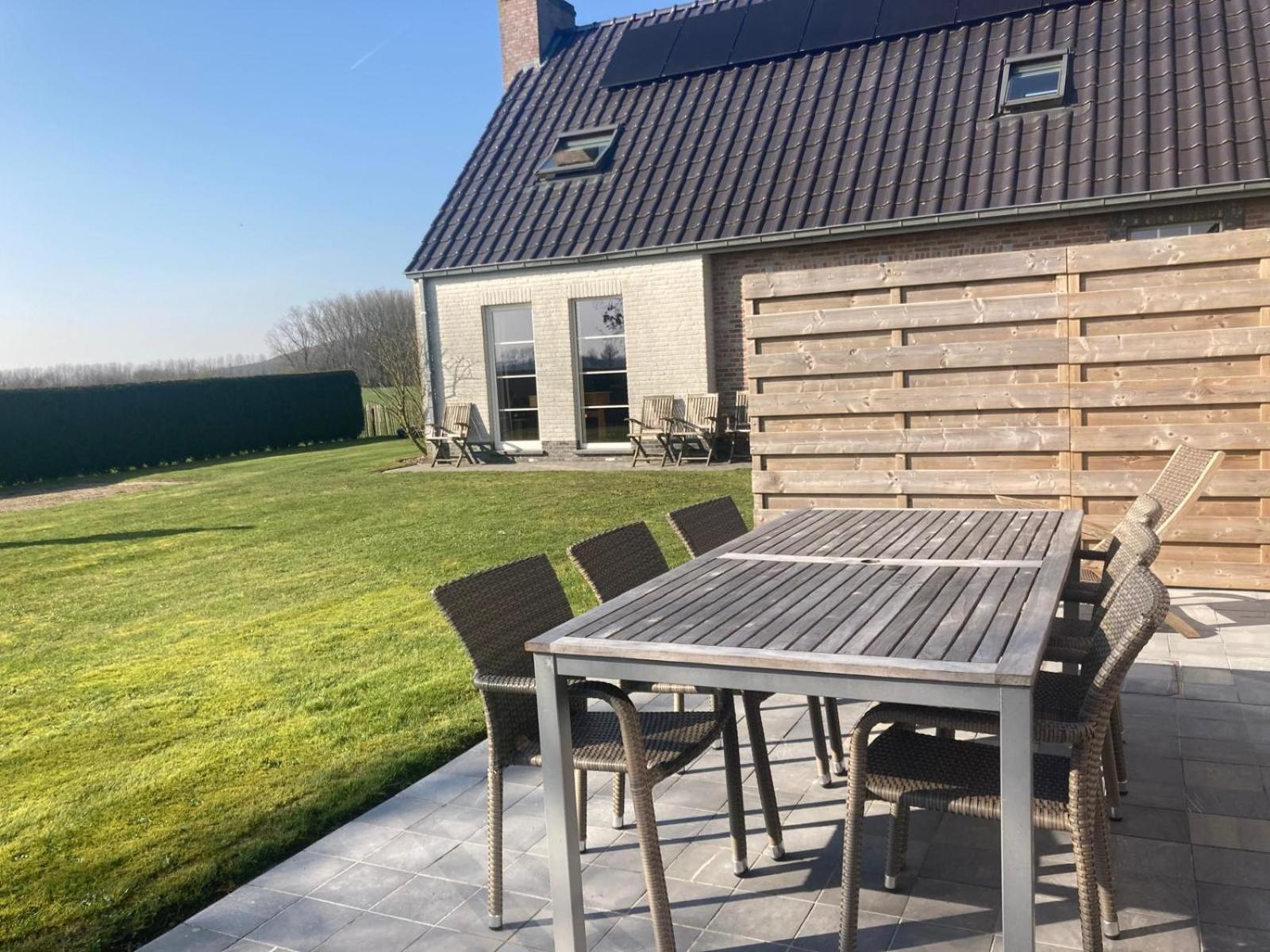 De Smokkelaar & Het Schuurtje Villa Maldegem Exteriör bild