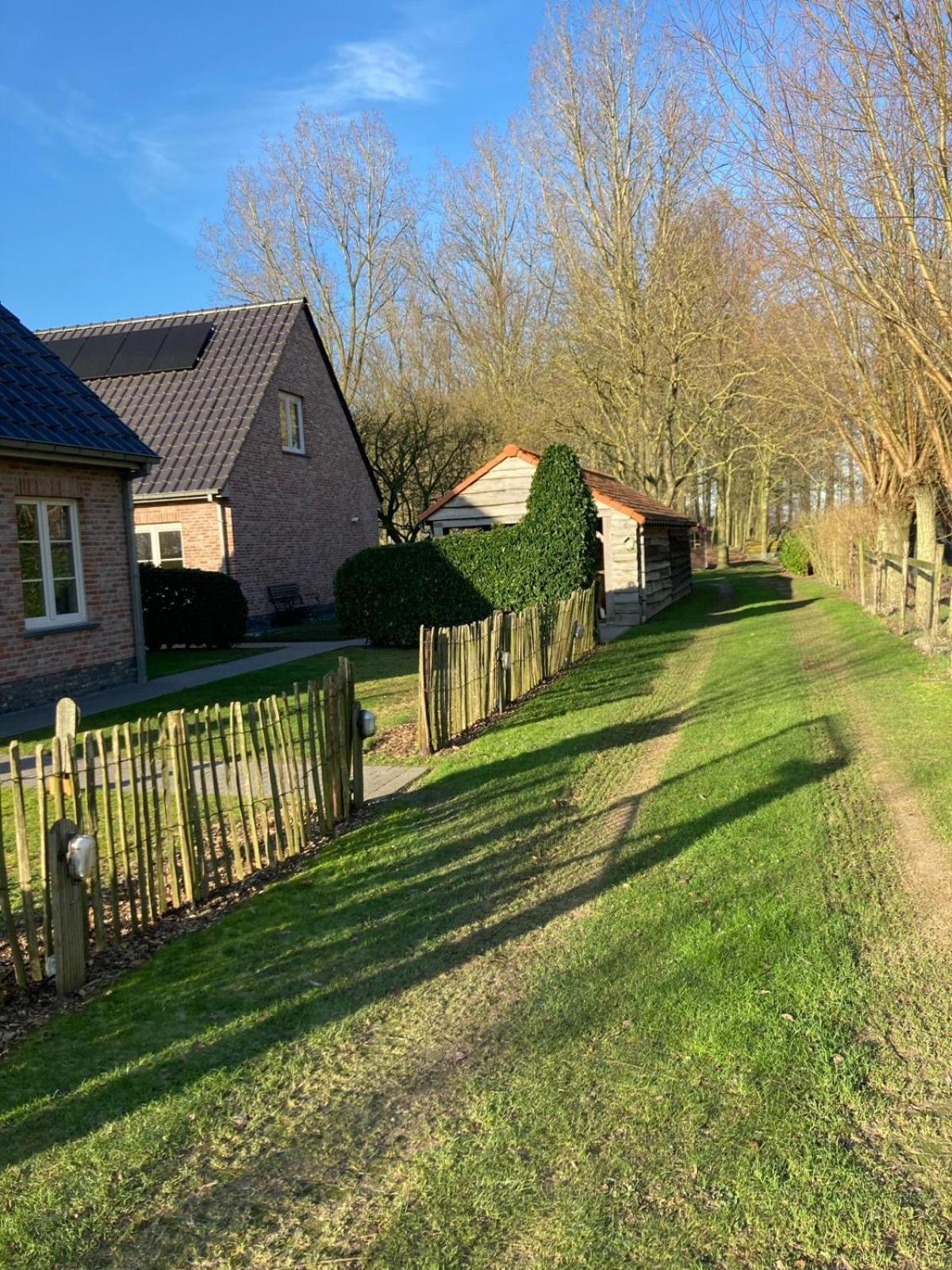 De Smokkelaar & Het Schuurtje Villa Maldegem Exteriör bild